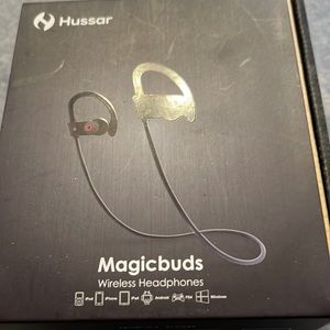 Pristine in box Hussar Magic buds wireless headphones